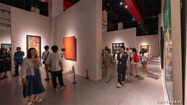 640x359