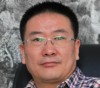 画家何占福