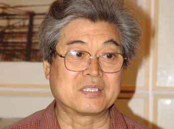 画家 杨力舟