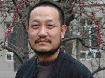 画家 刘泉义