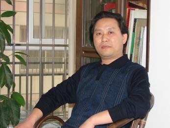 画家 李新雁