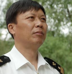 画家 周伟民