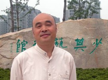 画家 房学蓬