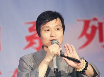 画家 杨牧青