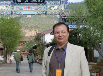 画家 刘顺平