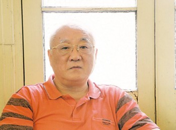 画家 朱关田
