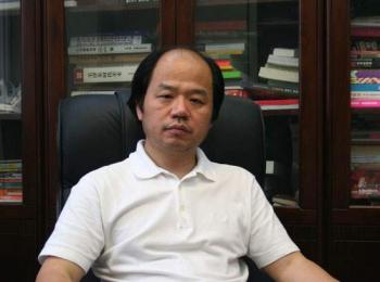 画家 张晓凌