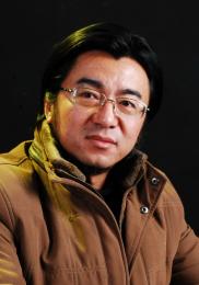 画家 梁健