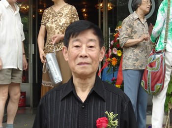 画家 张芷岷