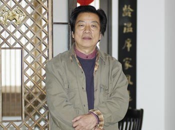 画家 张自启