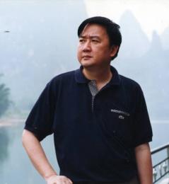 画家 郑军里