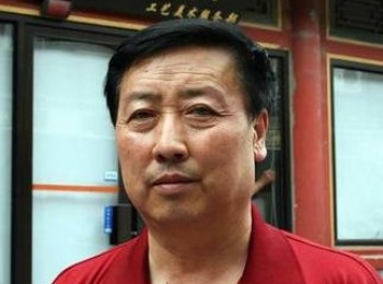 画家 陈龙