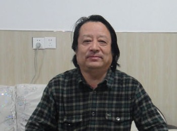画家 黄继田