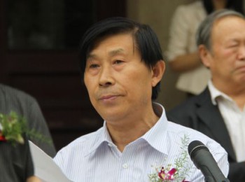 画家 解金峰