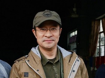 画家 张彦