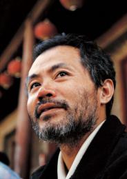画家 龙力游