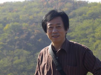 画家 王忠义