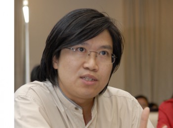 画家 梁玖