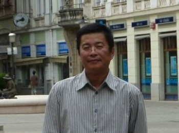 画家 卢右夫