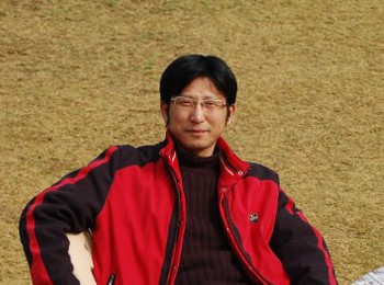 画家 李志坚