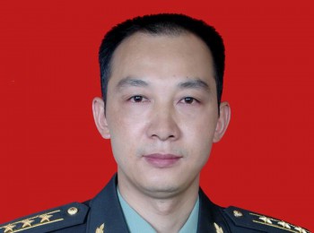 画家 李华