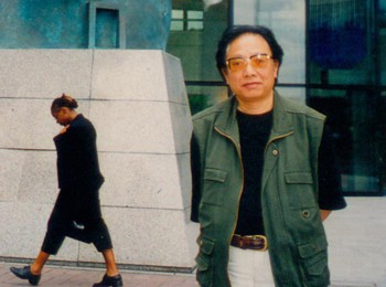 画家 陈运龙