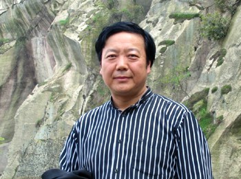 画家 张夫也