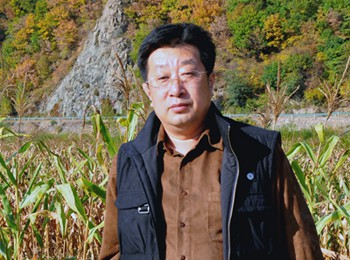 画家 张大光