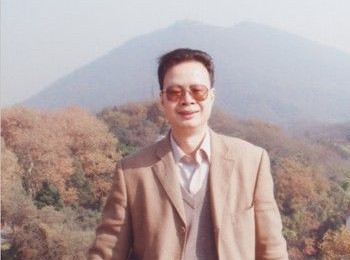 画家 杨梁相