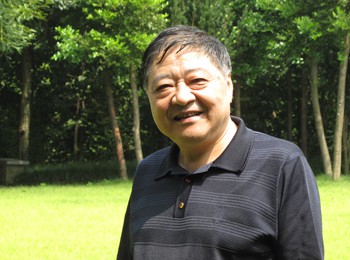 画家 高而颐