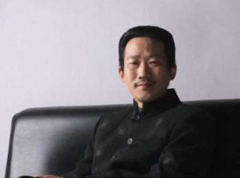 画家 陆爰