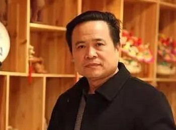 画家 王俊杰