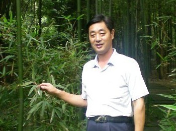 画家 戚文义