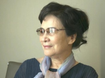 画家 何韵兰