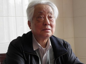 画家 郑伊农