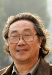 画家 周炳辰
