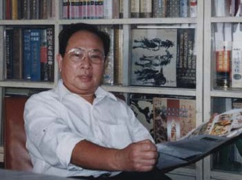 画家 洪斯文