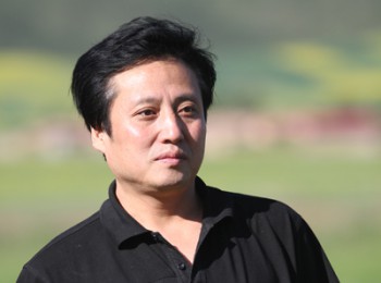 画家 张志雁