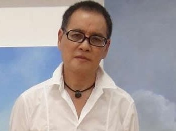 画家 张奇开