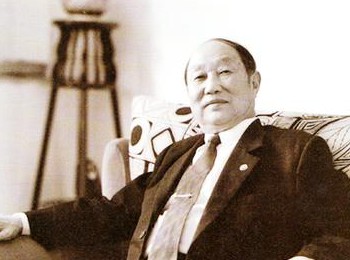 画家 王崇人