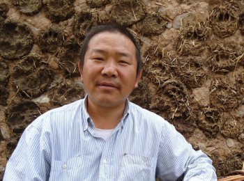画家 张洪春