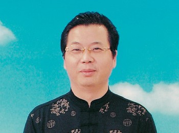 画家 张汉溪