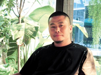 画家 黄少鹏