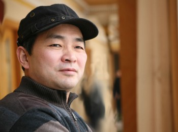 画家 张一心