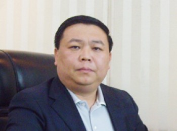 画家 范文南