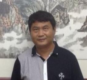 画家 李青松