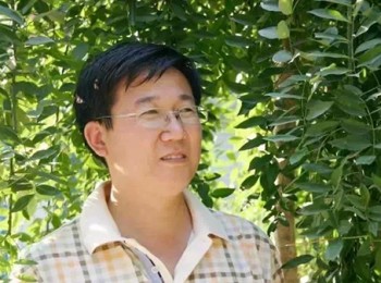 画家 张志久
