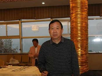 画家 韩毅成