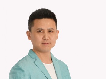 画家 李世东