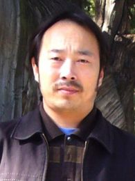 画家 左新民